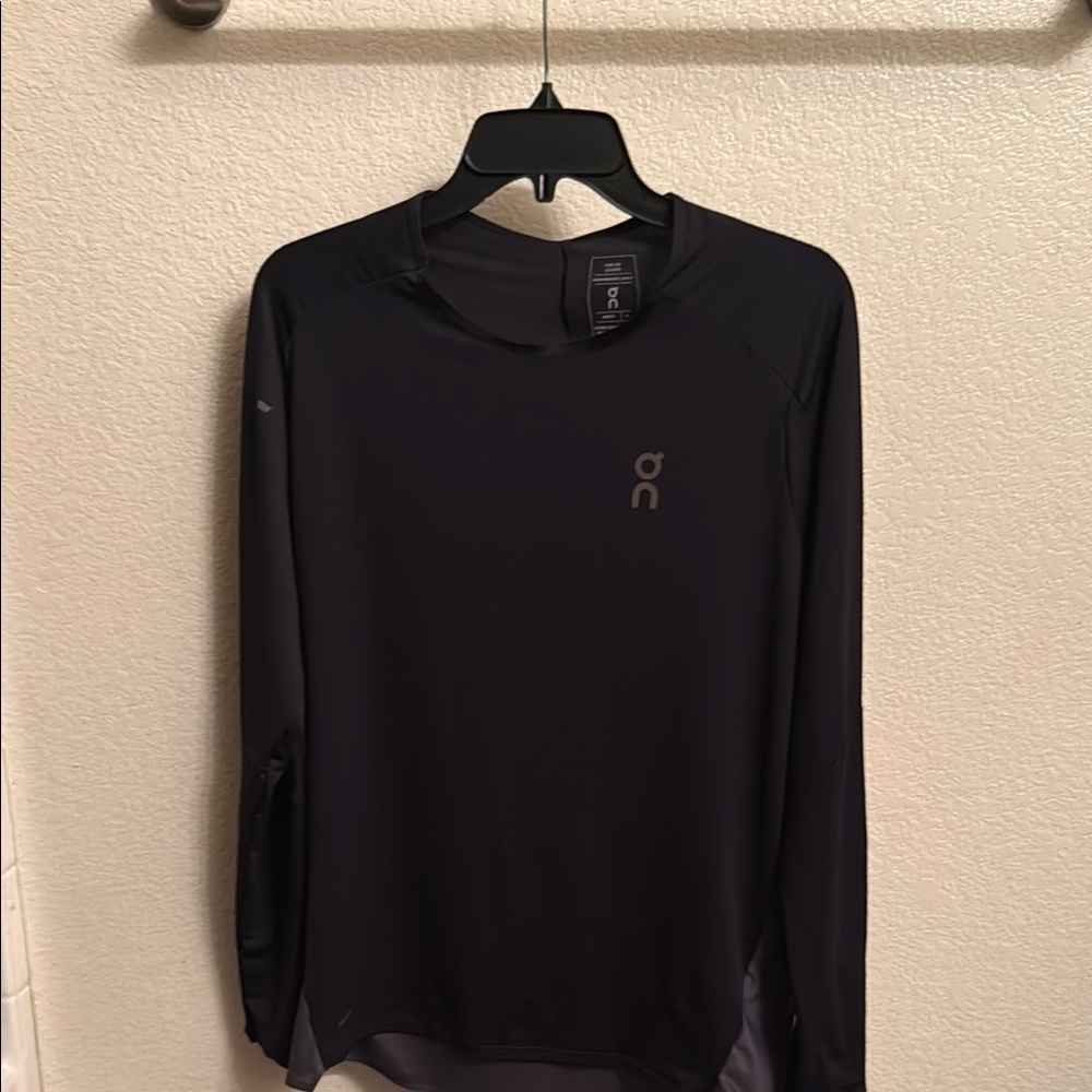 On Running Black Long Sleeve Tee
